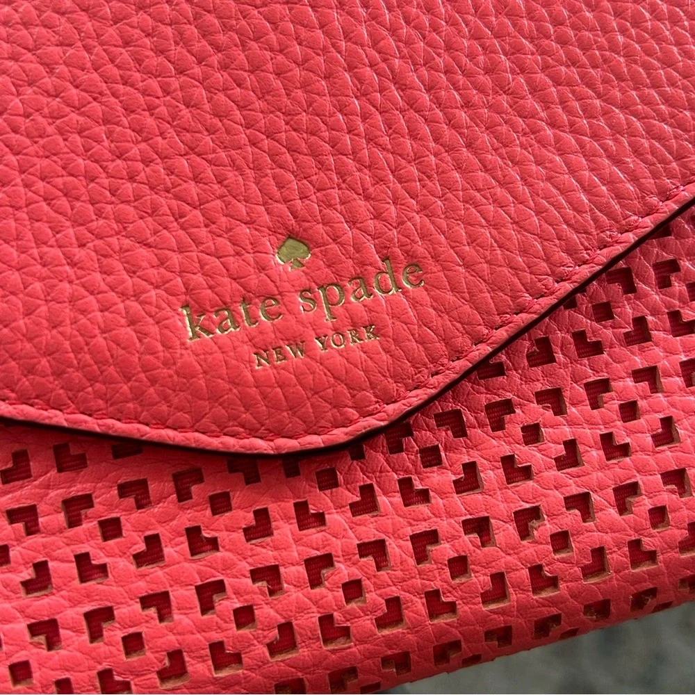 Kate Spade New York Winni Wakefield Lane Convertible Crossbody Wallet